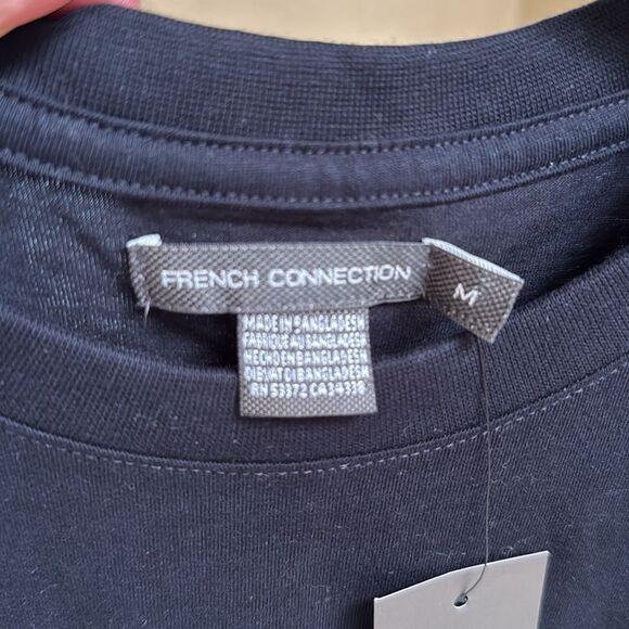 NWT French Connection Embroidered Skate T-Shirt Medium - Picture 5 of 6